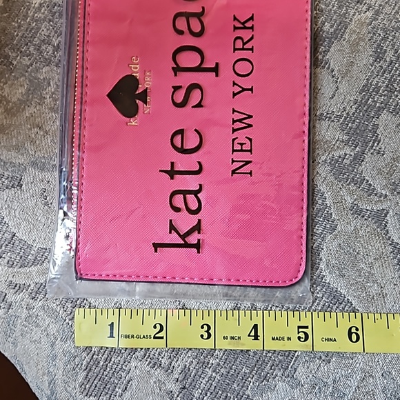 Gifted NIP Kate Spade Dark Pink Wristlet - Picture 10 of 10
